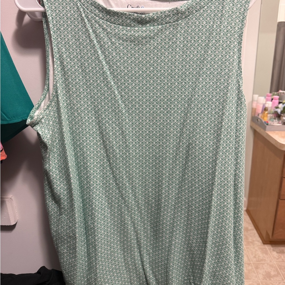 Sleeveless Green Patterned Top